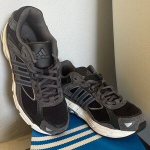 Adidas Response Black and Gray Running Shoes